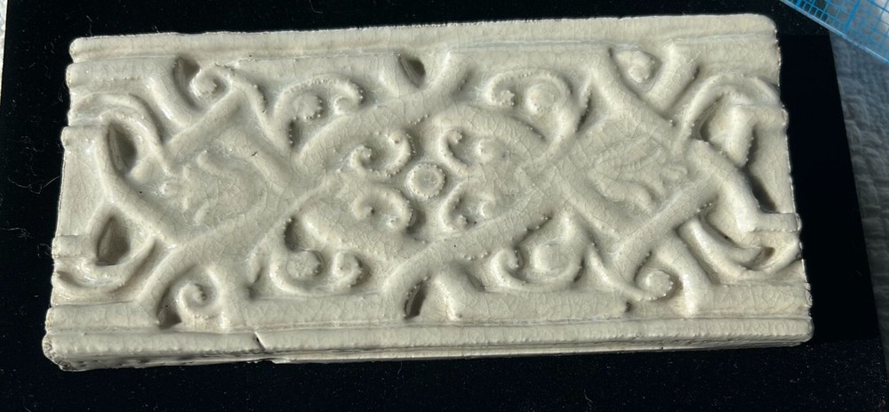1 Arts & Crafts White Tile Intricate Embossed Design Rectangular Shape 23 Avail