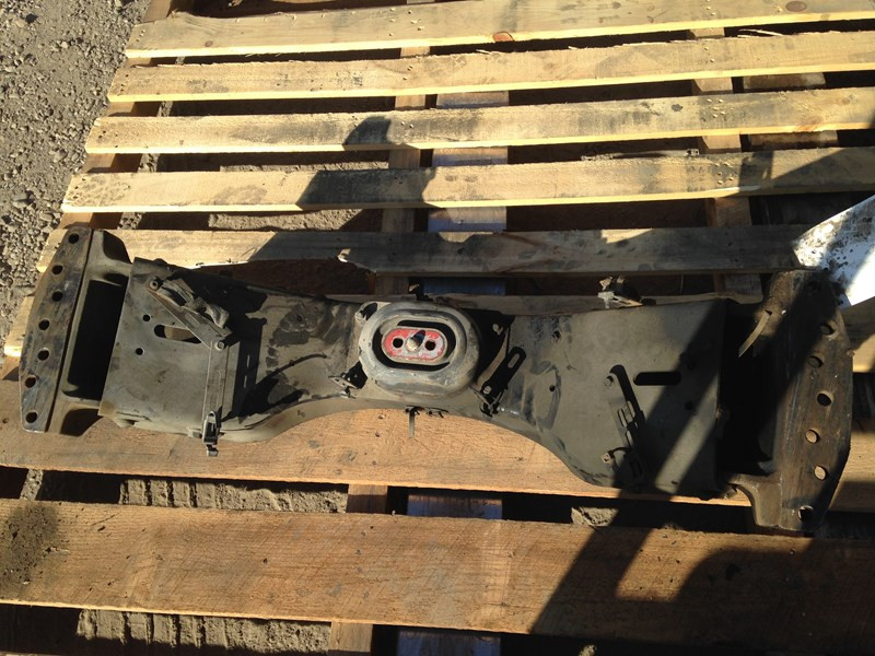 2008 Cummins ISX DPF Engine Mount (548-11113)