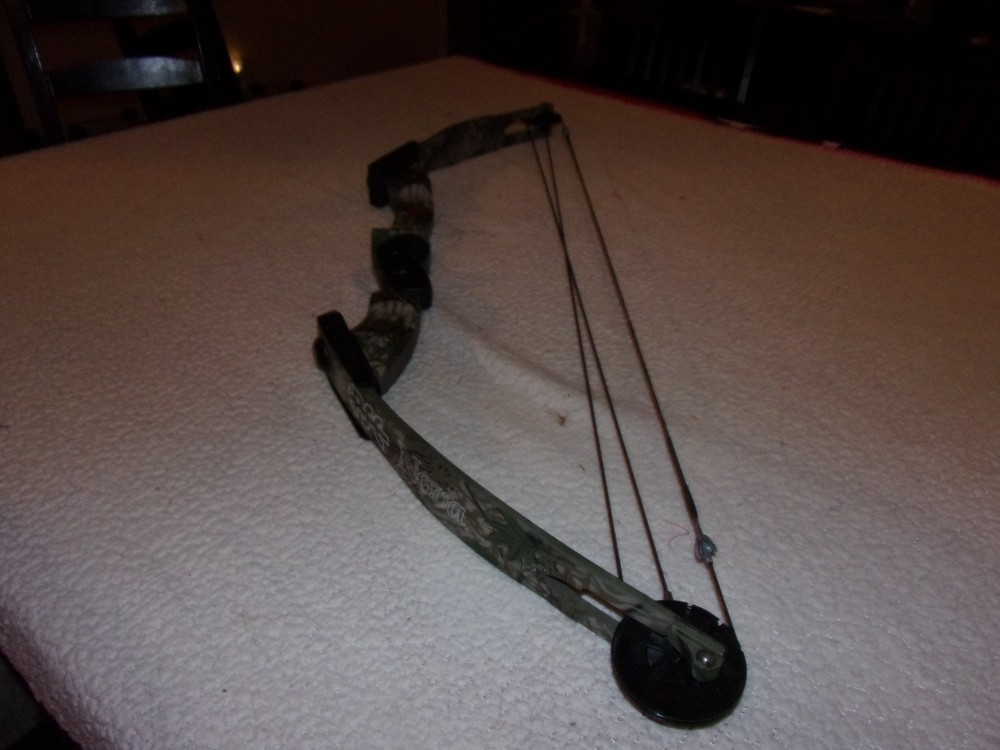 PSE Nova Team Fitzgerald Compound Bow