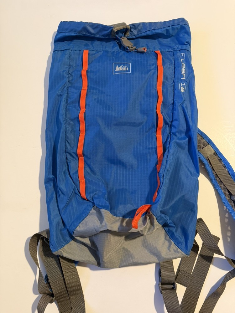REI Flash 18 Hiking Backpack Blue Lightweight Day Pack