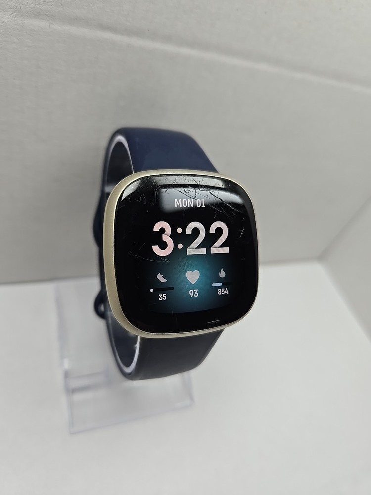 Fitbit Versa 3 FB511 Smartwatch GPS Heart Rate SpO2 Activity Tracker - Read Dis