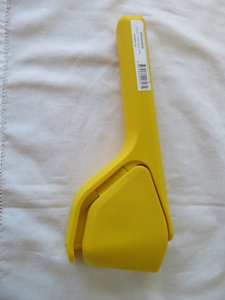 Manual Citrus Squeezer Effortless Hand Juicing~Fold Flat Design-Easy to Store