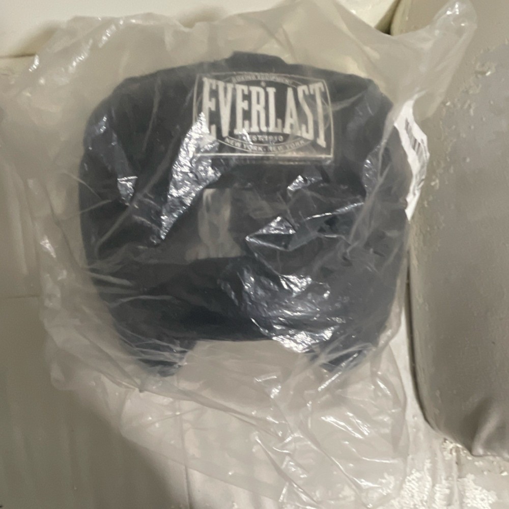 Everlast Black Training Headgear Protective Boxing Head Gear