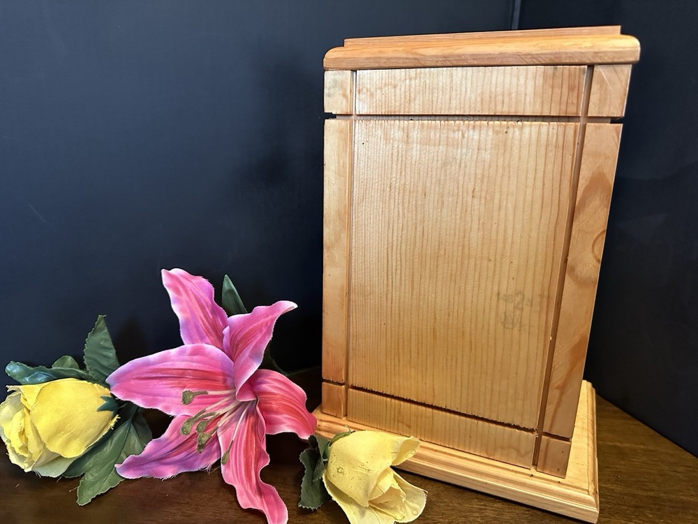 HANDCRAFTED PET URN