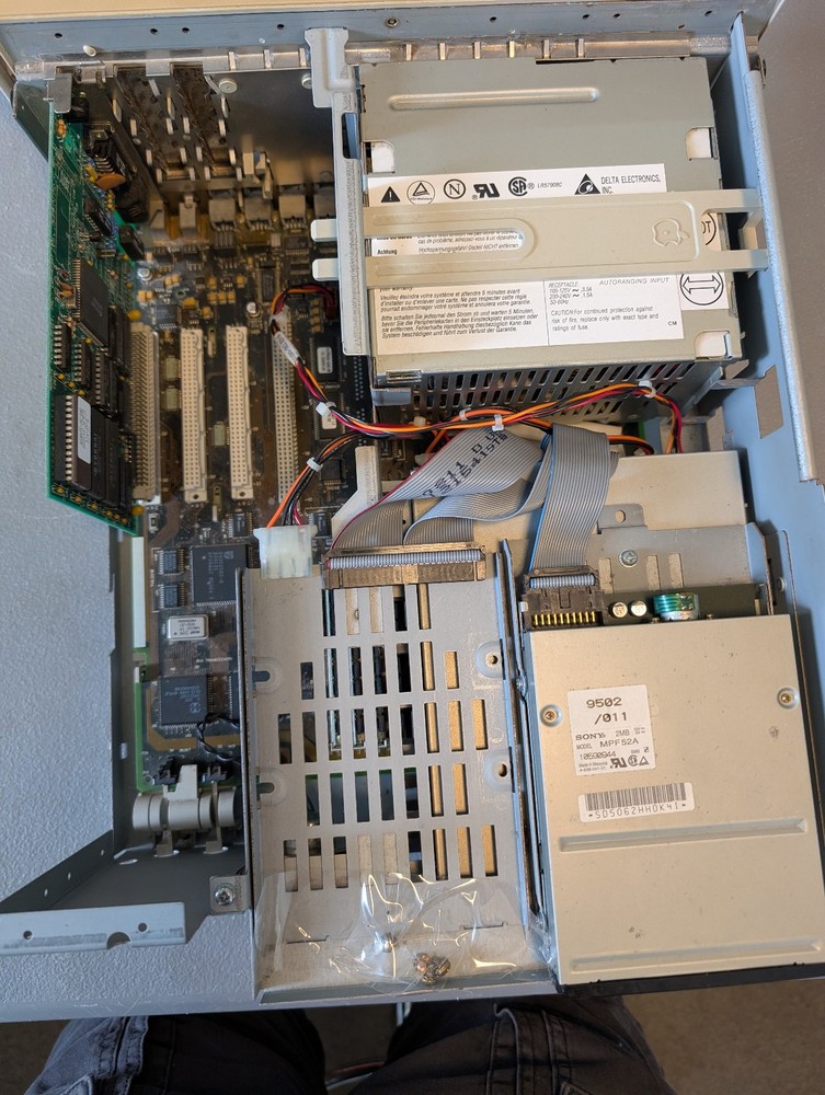 Apple Macintosh Performa 600 - Frankenstein edition - Tested working