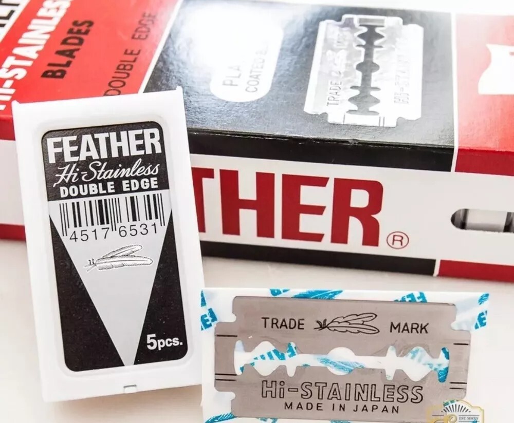 100 Feather Double Edge Razor Blades Made in Japan!!