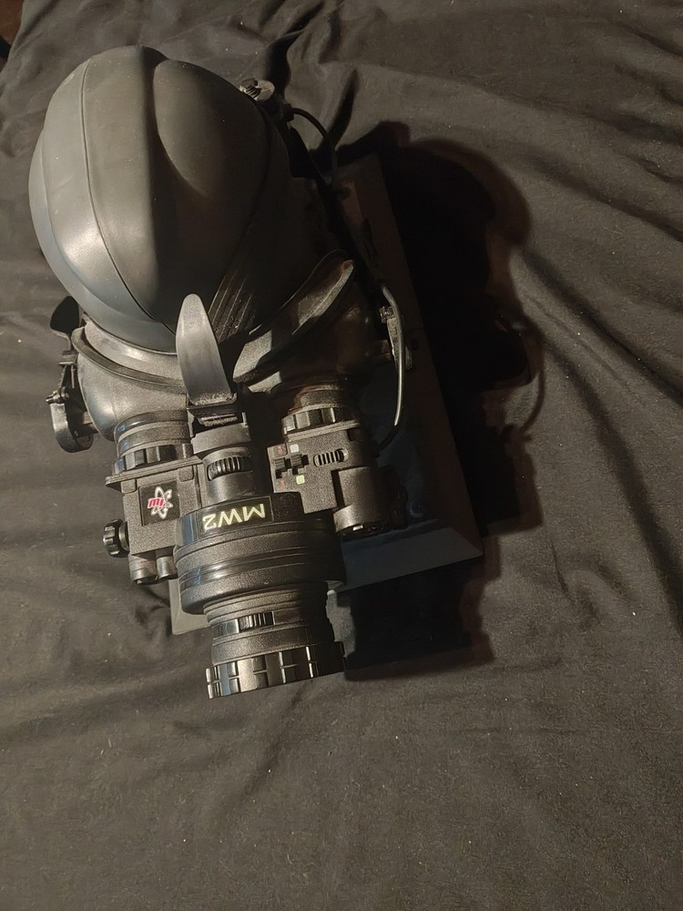 MW2 Night Vision Binoculars Black