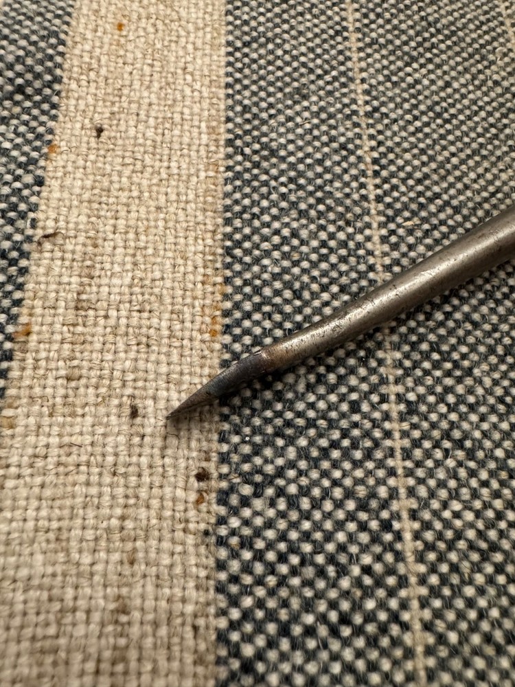 Perfect Handle Old Split Wood Screwdriver - Small - Unmarked Old