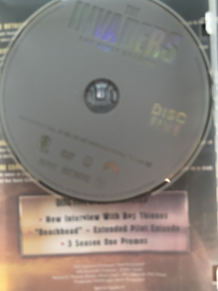 Roy Thinnes Hand Signed The Invaders DVD Season 1