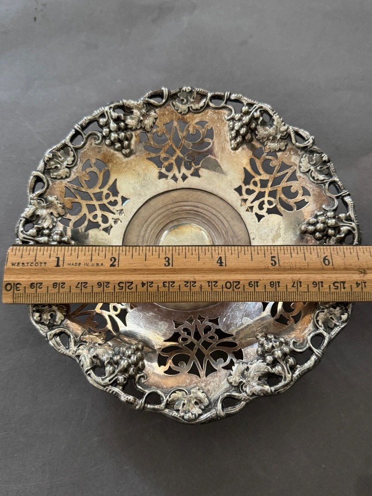 GRAPE CABLE VINE SILVERPLATE WINE BOTTLE COASTER VINTAGE