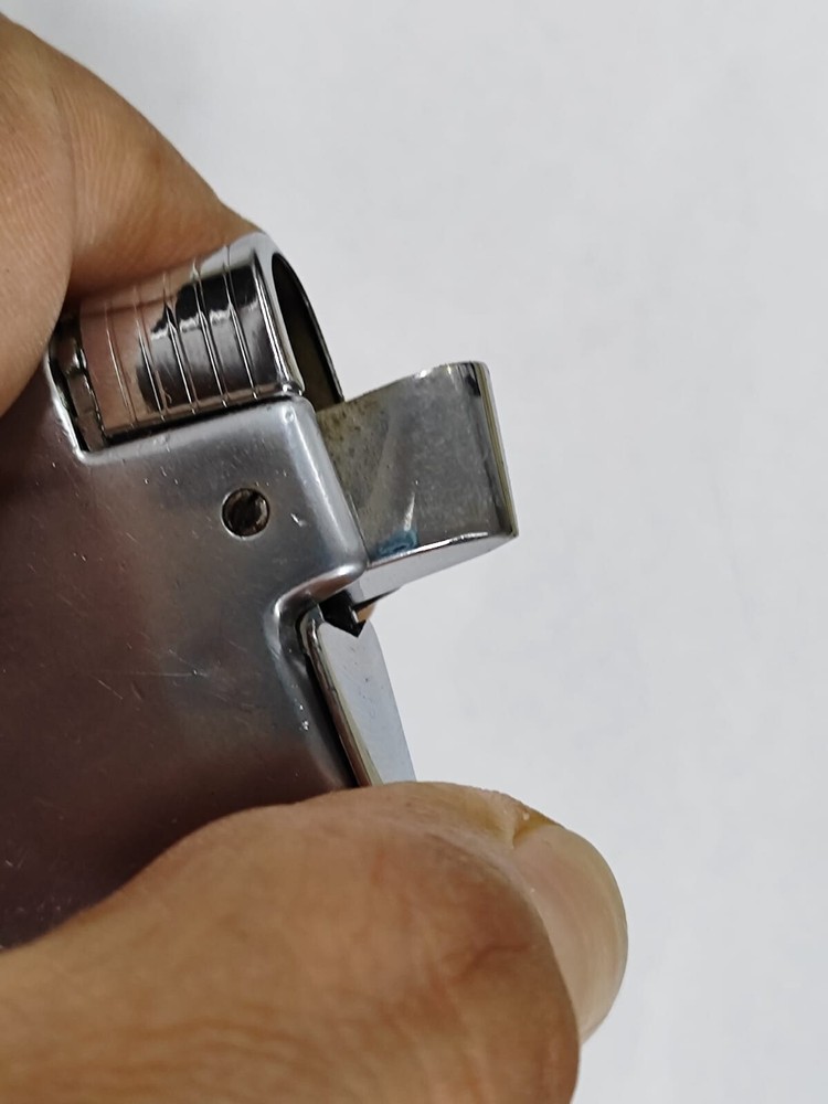 Vintage RONSON ENGLAND LIGHTER SILVER Lighter Without GAS