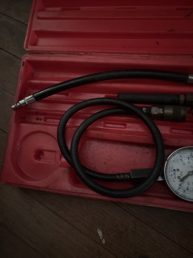 Snap-on MT307KB Compression Tester Kit Missing One Piece
