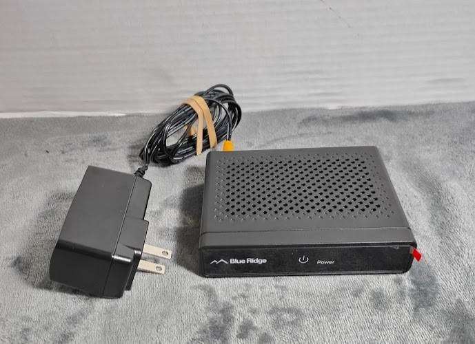 Evolution/Blue Ridge Digital HD Box MODEL DMS2004UHD W/ AC Adapter Tested