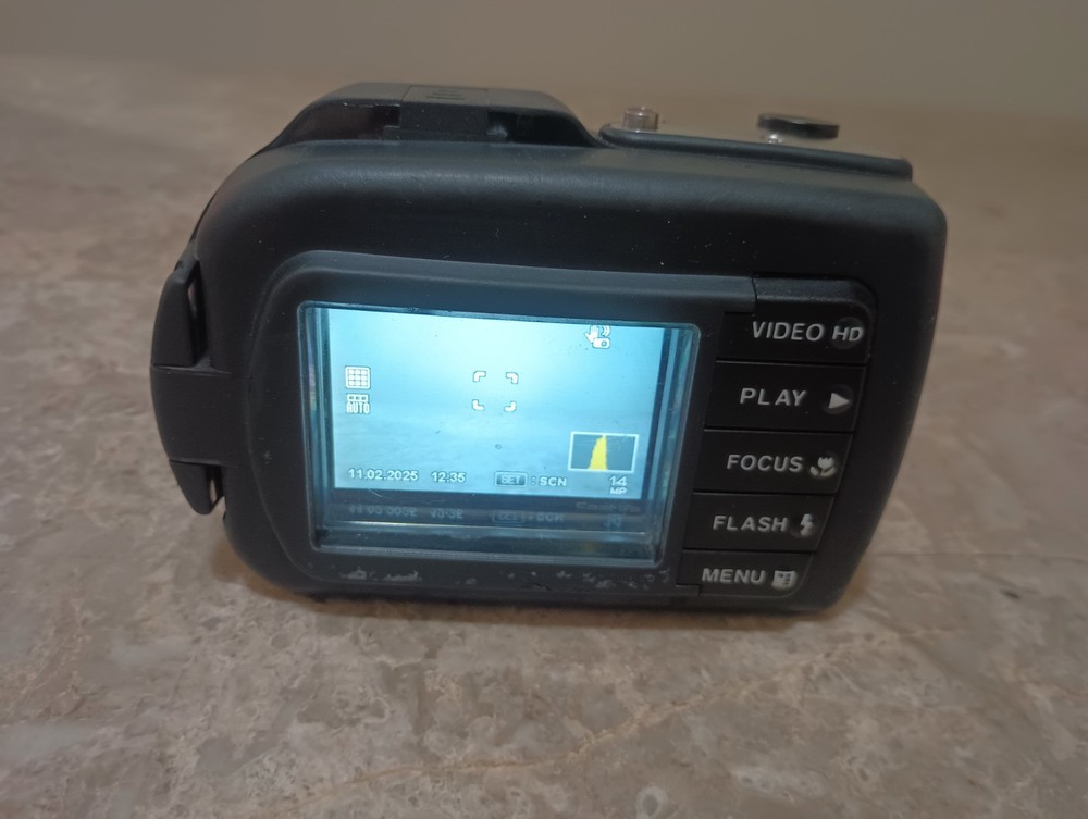Sealife DC1400 HD Digital Underwater Camera Bundle