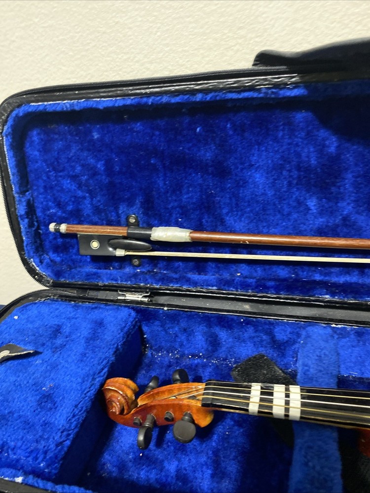 Cermona Violin