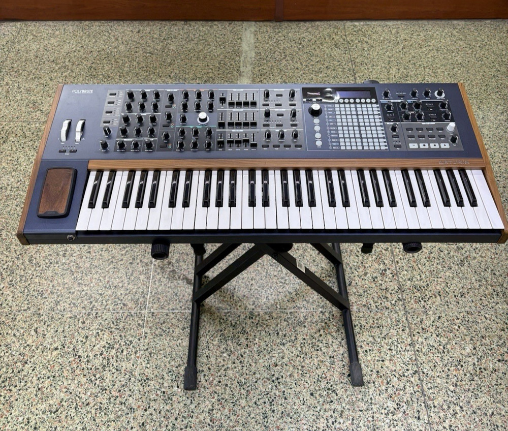 Arturia PolyBrute 61-Key 6-Voice Analog Polyphonic Synthesizer –