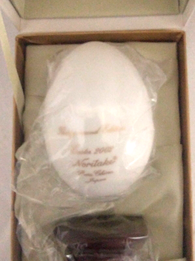 Noritake Easter Egg 2002 Limited Edition 32ND Stand Bone China M120 "NEW IN BOX"
