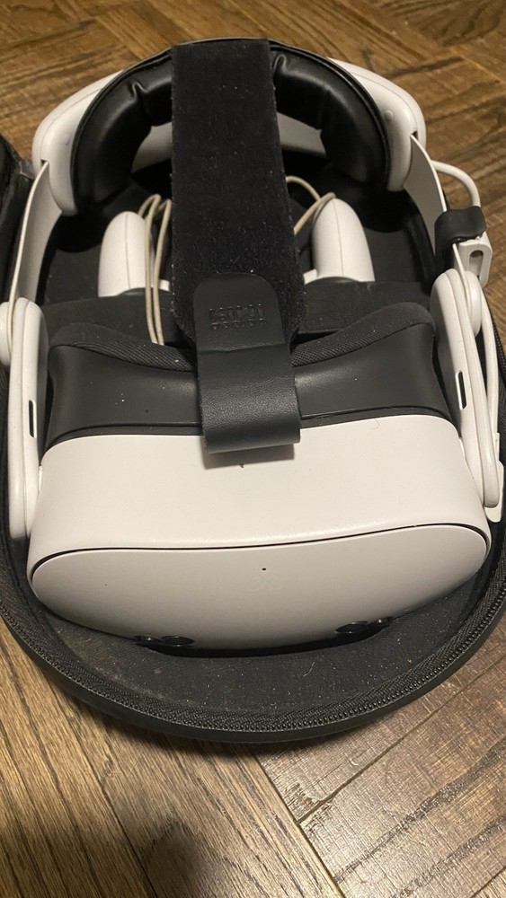 Meta Quest 3S Virtual Reality Headset with Battery Head Strap And Case