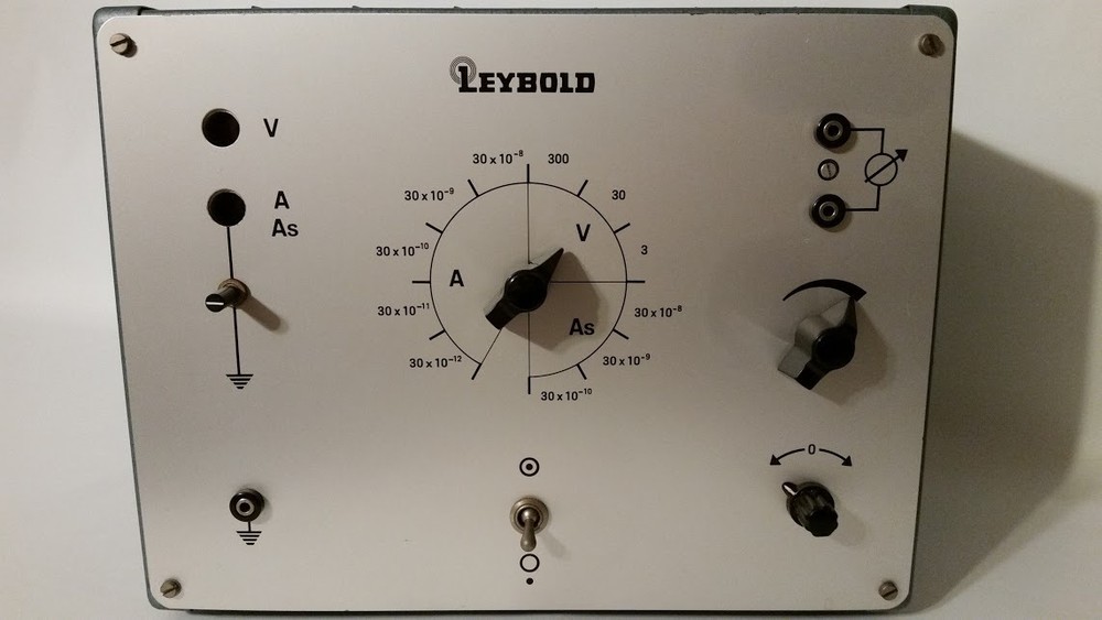 Leybold 532 01 Baur 1 High Current Amplifier