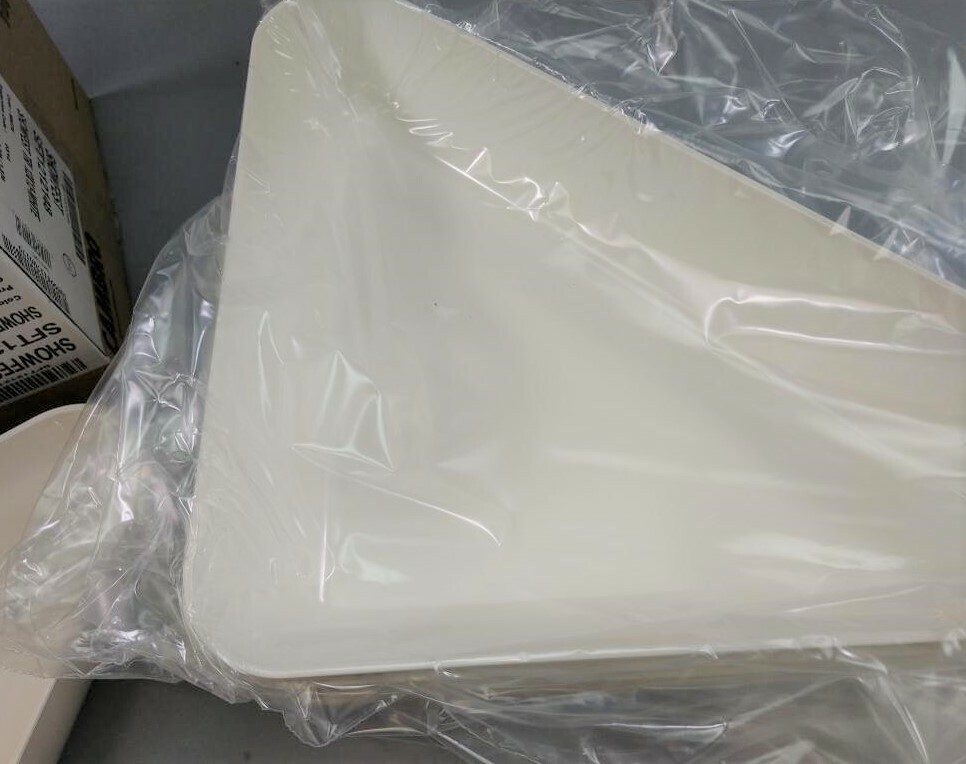 6 pack ! Cambro SFT1212148 White ShowFest 3 Quart Triangular Display Bowl Tray