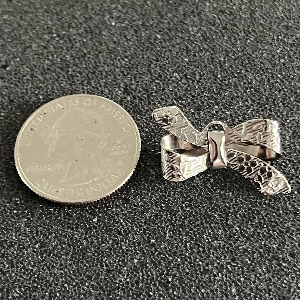 Silver Tone Bow Ribbon Pin Pinback #44390