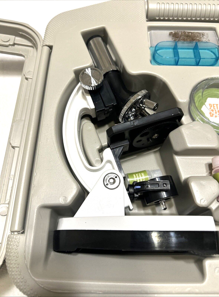 Microscope Childrens 28 Piece Beginner Microscope Kit Celestron #44123 NEW