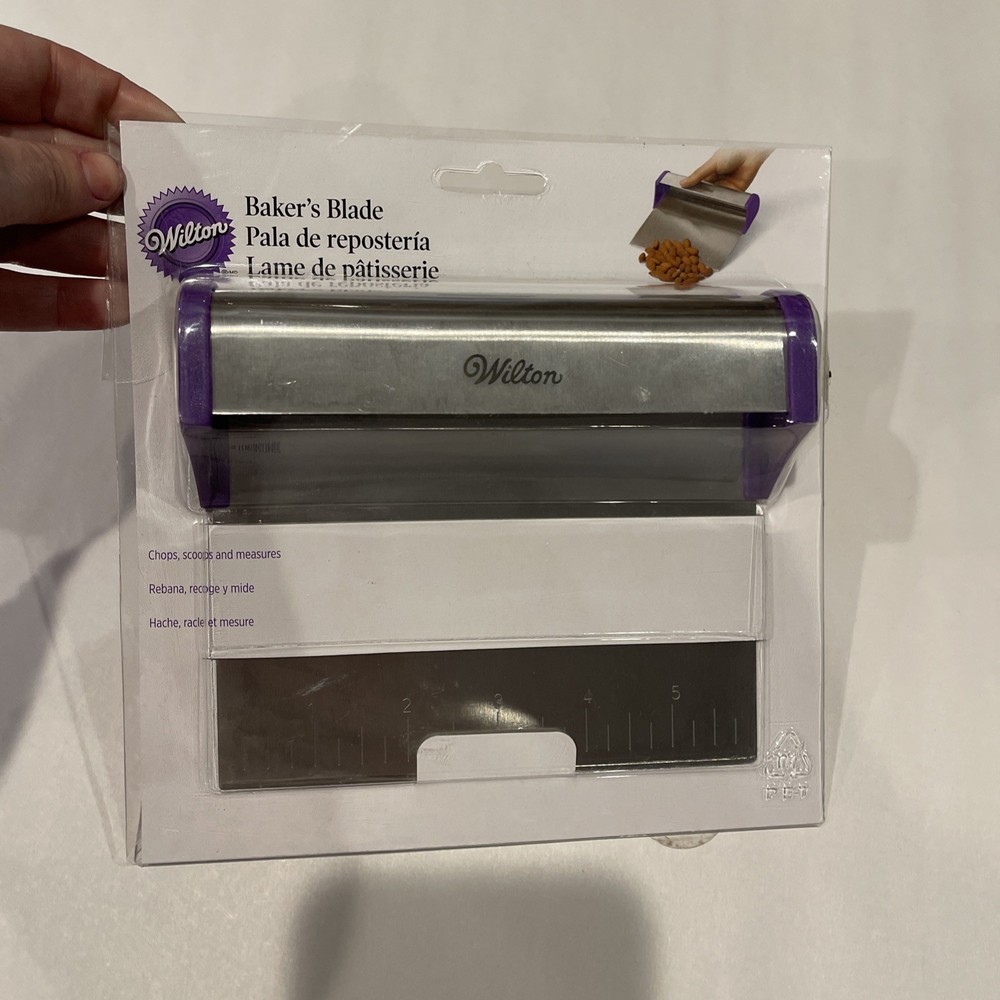 Wilton Cake Baking Baker Blade Chops Scoops And Measures