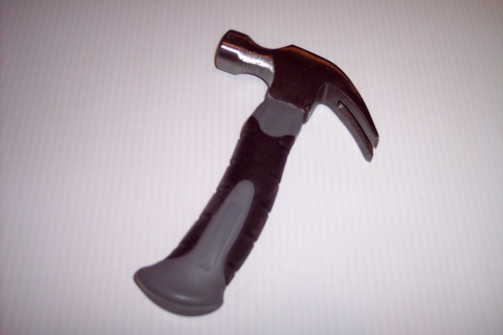 CLAW HAMMER 8 OZ STUBBY NEW FREE S/H