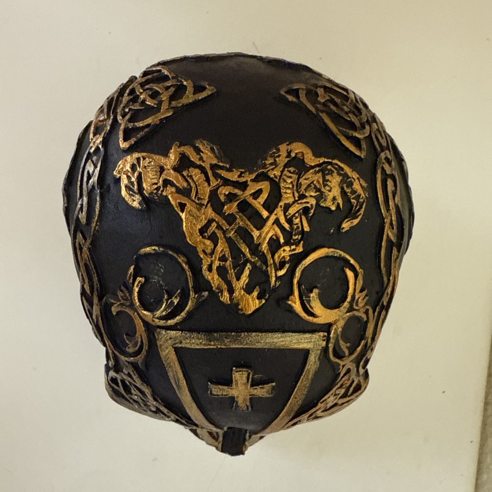 Celtic Trinity Knotwork Crusader Templar Knights Cross Black Gold Skull Statue