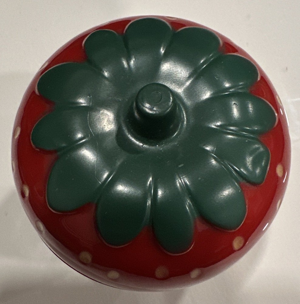 60 Minutes Plastic Strawberry Shaped Kitchen Timer, 3", Tested and works.