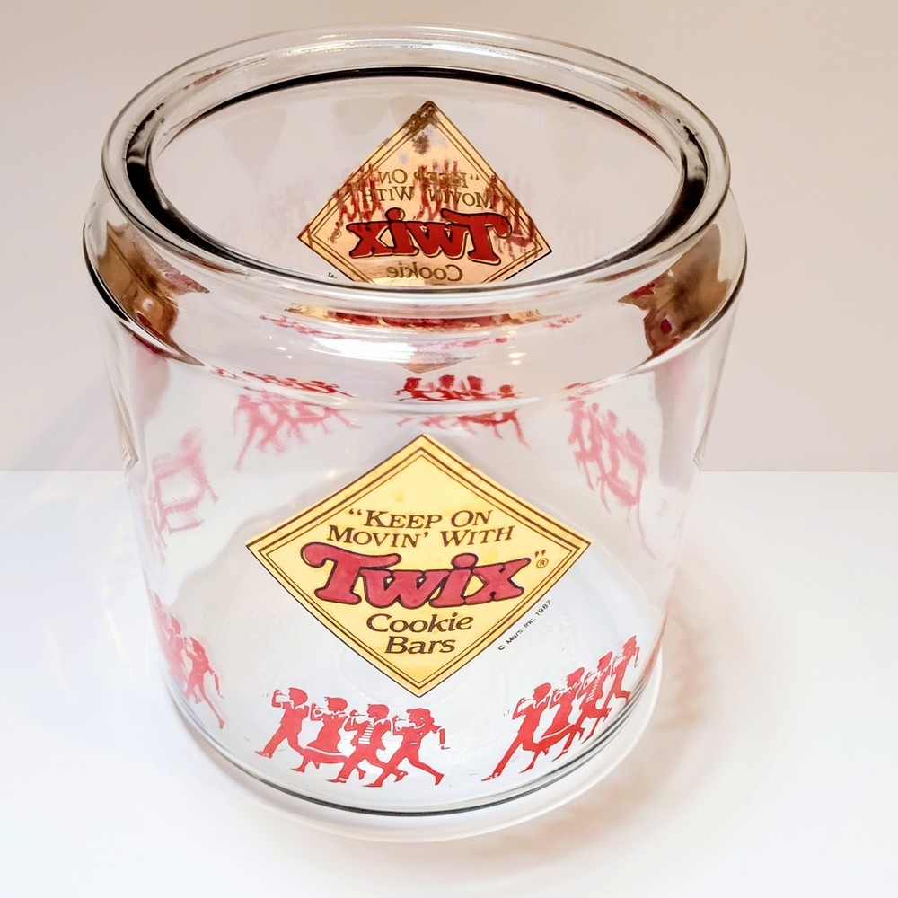Vintage Mars 1987 "Keep On Moving" With Twix Cookie Bars Glass Candy Jar Display