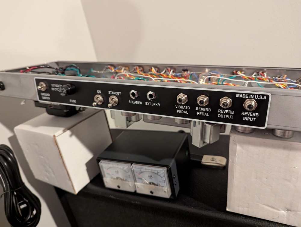 Deluxe Reverb clone chassis-only