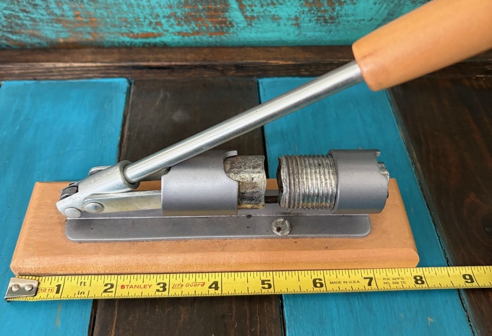 Nutcracker Heavy Duty Nut cracker Pecan Cracker Walnut Cracker Plier Opener Tool