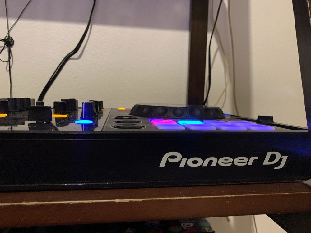 Pioneer DDJ-800 Used