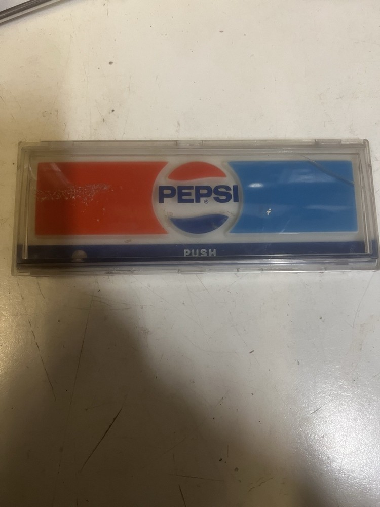 DIXIE NARCO PEPSI Soda Machine OLD STYLE SELECTION PUSH BUTTON