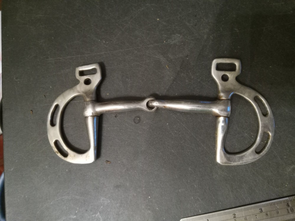 Used kimberwick Snaffle bit 4 3/4 in mouth