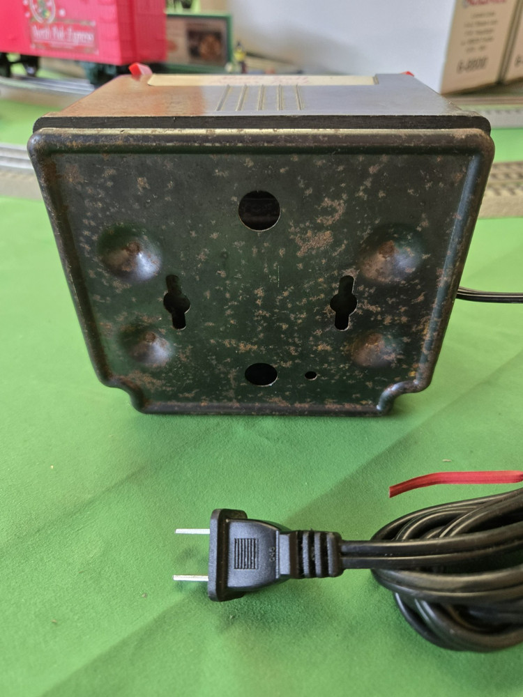 LIONEL Type 0100 90W Refurbished