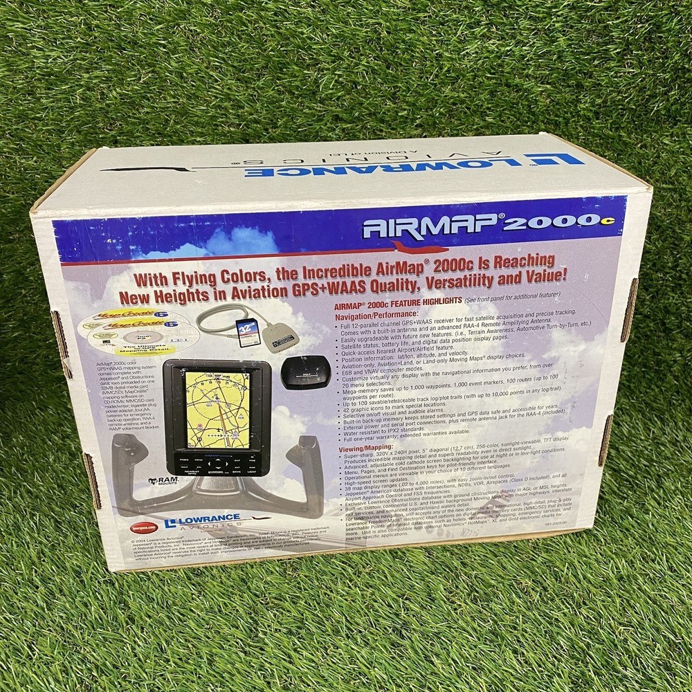 Lowrance Avionics AirMap 2000c Aviation Mapping GPS Receiver w/ Box & Software