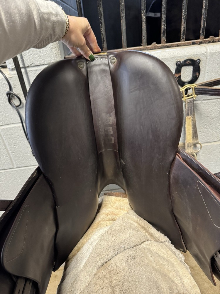 2017 Devoucoux Saddle 17.5