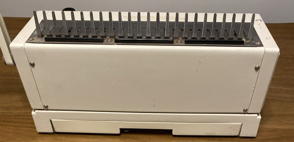Akiles Megabind-1 Comb Binding Punch & Opener (READ DESCRIPTION)