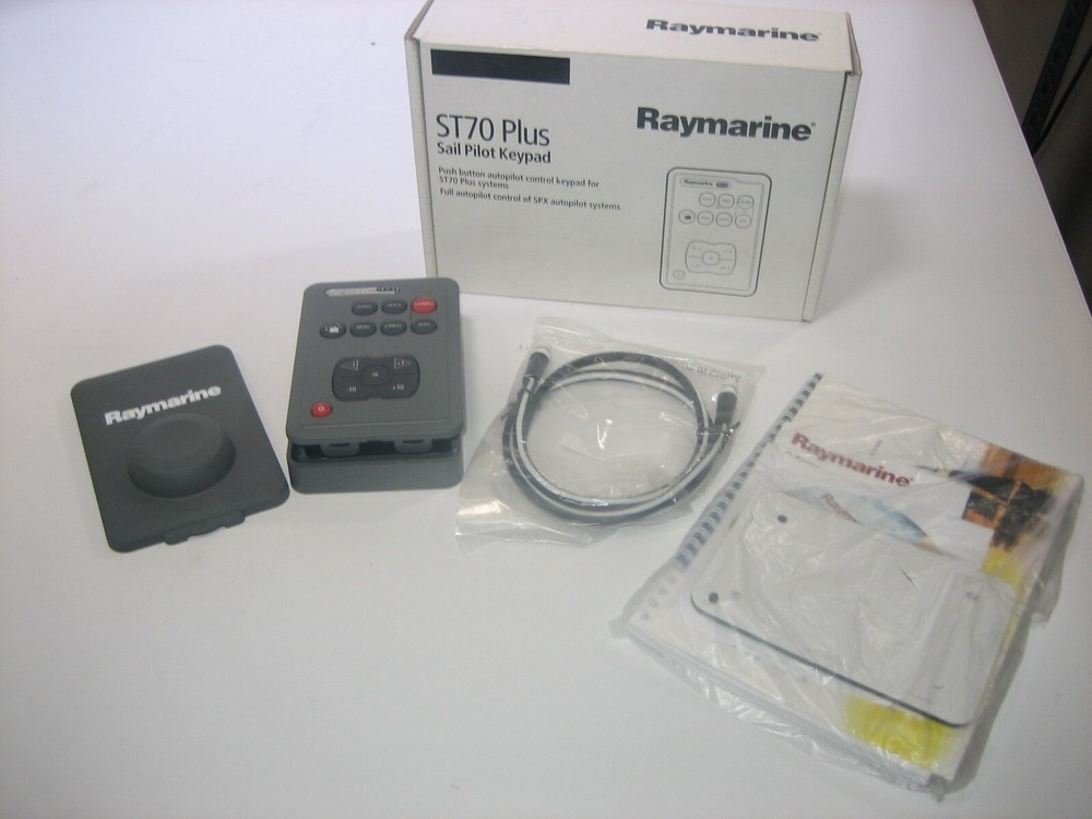 Raymarine ST70+ Sail Pilot Keypad Controller - E22117 - NEW OLD STOCK
