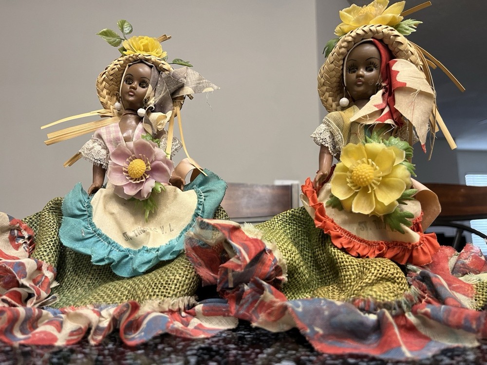 2 Pears craft dolls. Sleeping Eyes Dolls.