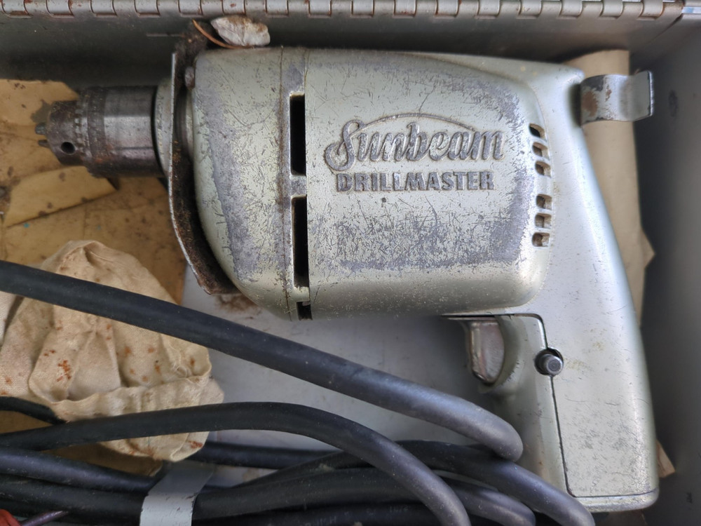 Vtg SUNBEAM DRILLMASTER #70 Electric Drill + Case, Drill Bits, Buffer, Sander