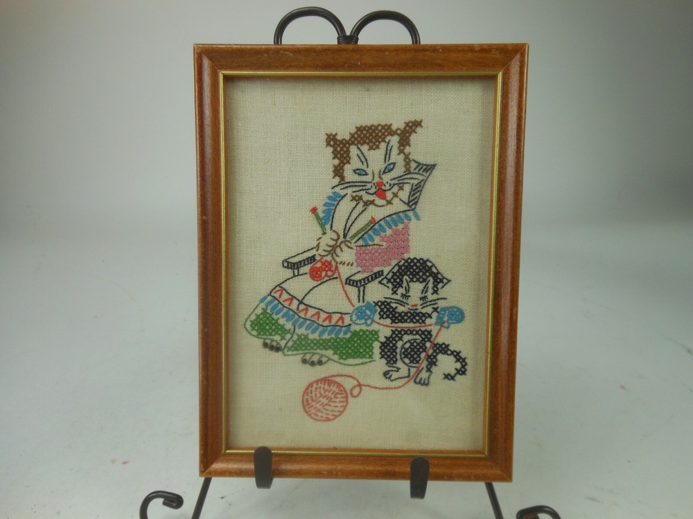 Vintage Cross Stitch Cats Knitting Framed Needlepoint Kitten