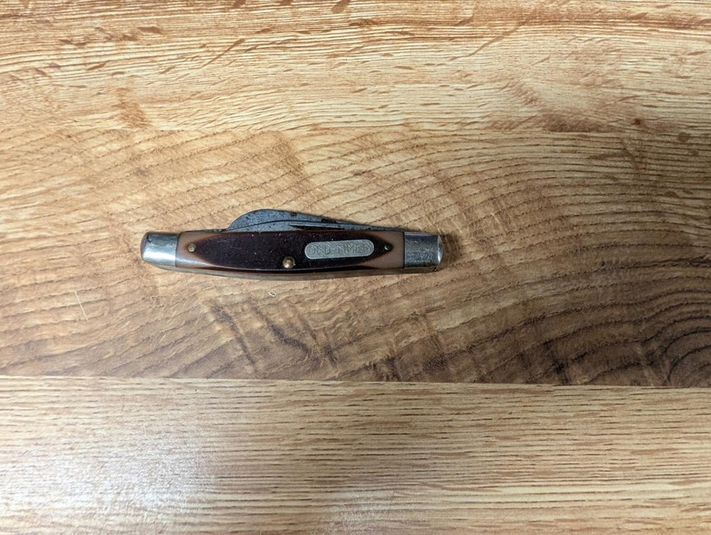 OLD TIMER Folding Pocket Knife with Multiple Blades