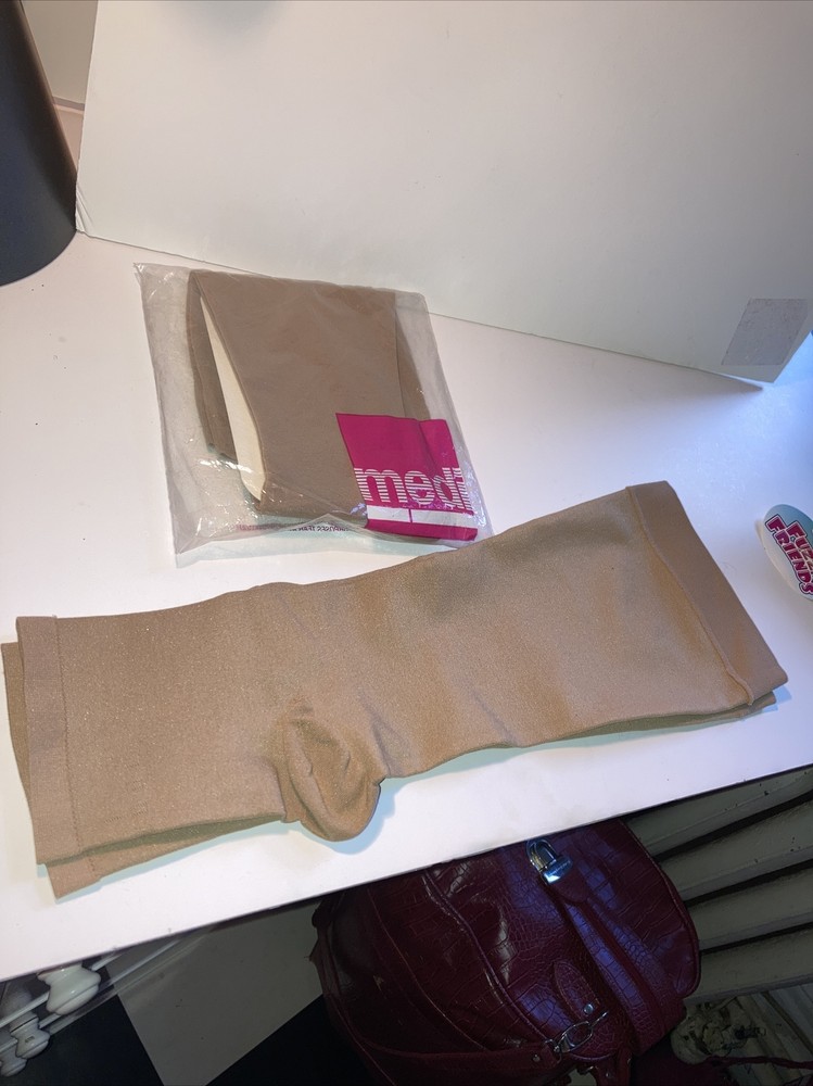 (1) Pair Mediven open toe support compression sz V 20-30mmHg