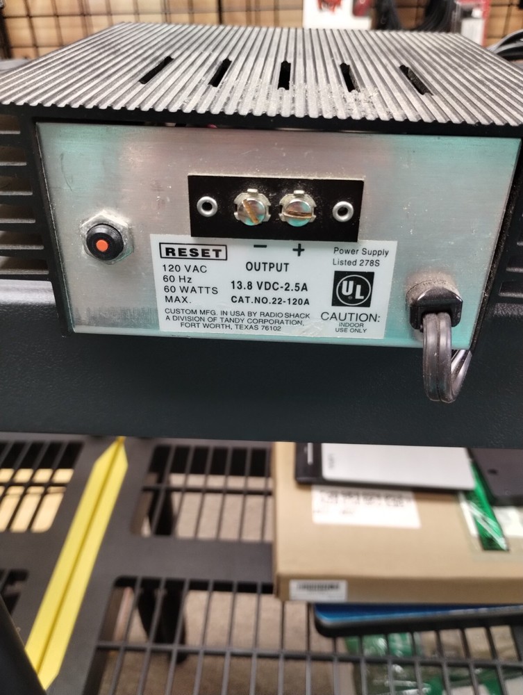 RadioShack Regulated Power Supply 12V