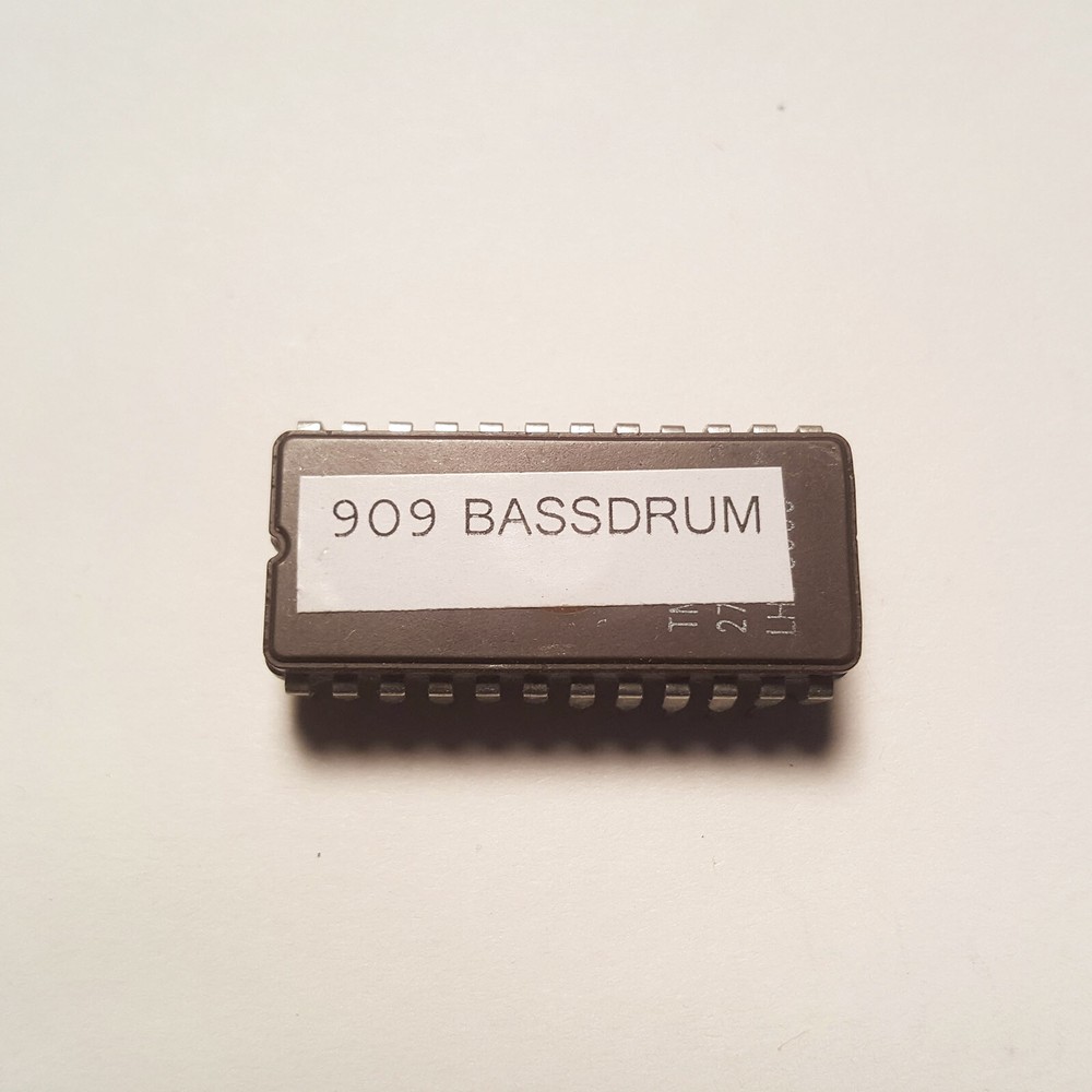SEQUENTIAL CIRCUITS Drumtraks (and others) - EEPROM Sound Chips / OS Chip