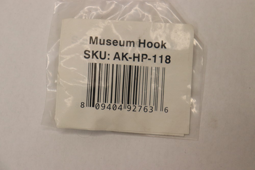 Systematic Art Museum Hook AK-HP-118