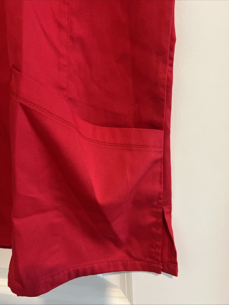 Edge by IRG Red Scrub Set Xl Top And Bottom